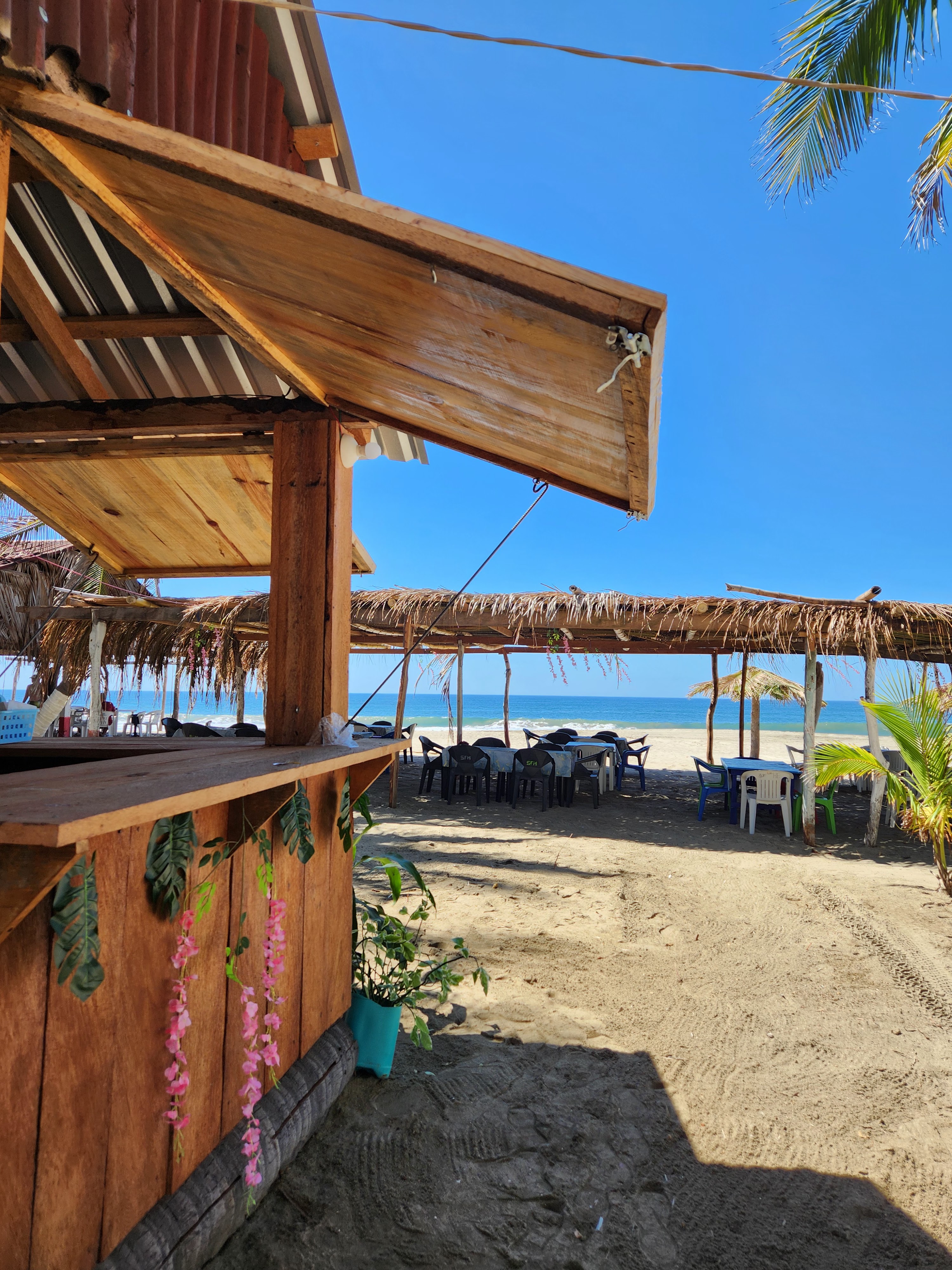 Mariscos Vale image 8