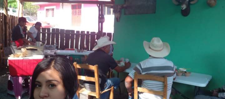 Carnitas y barbacoa el George image 2