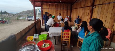 Comedor Familiar Jireh image 5