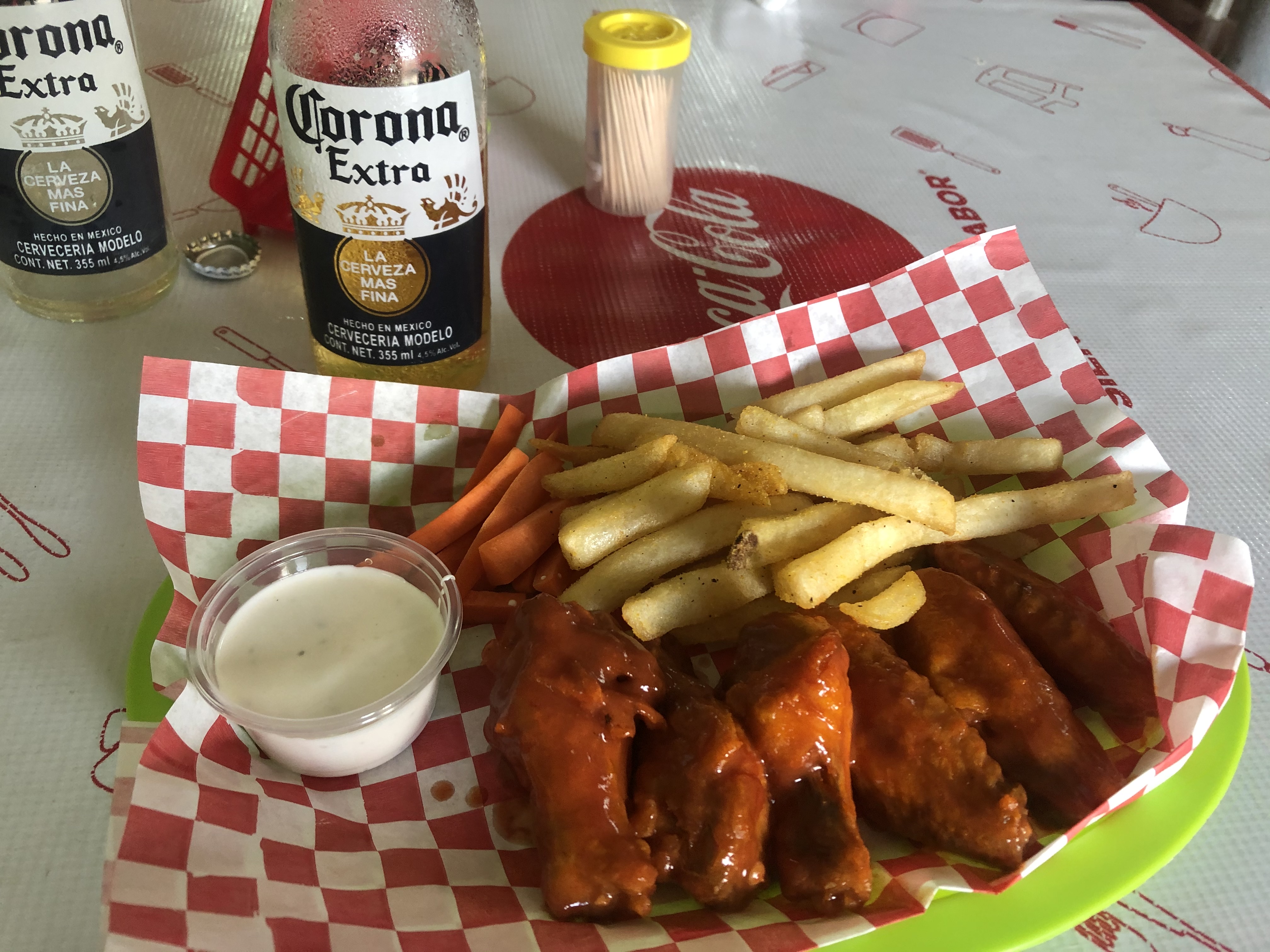 Hamburgueseria & Alitas image 1