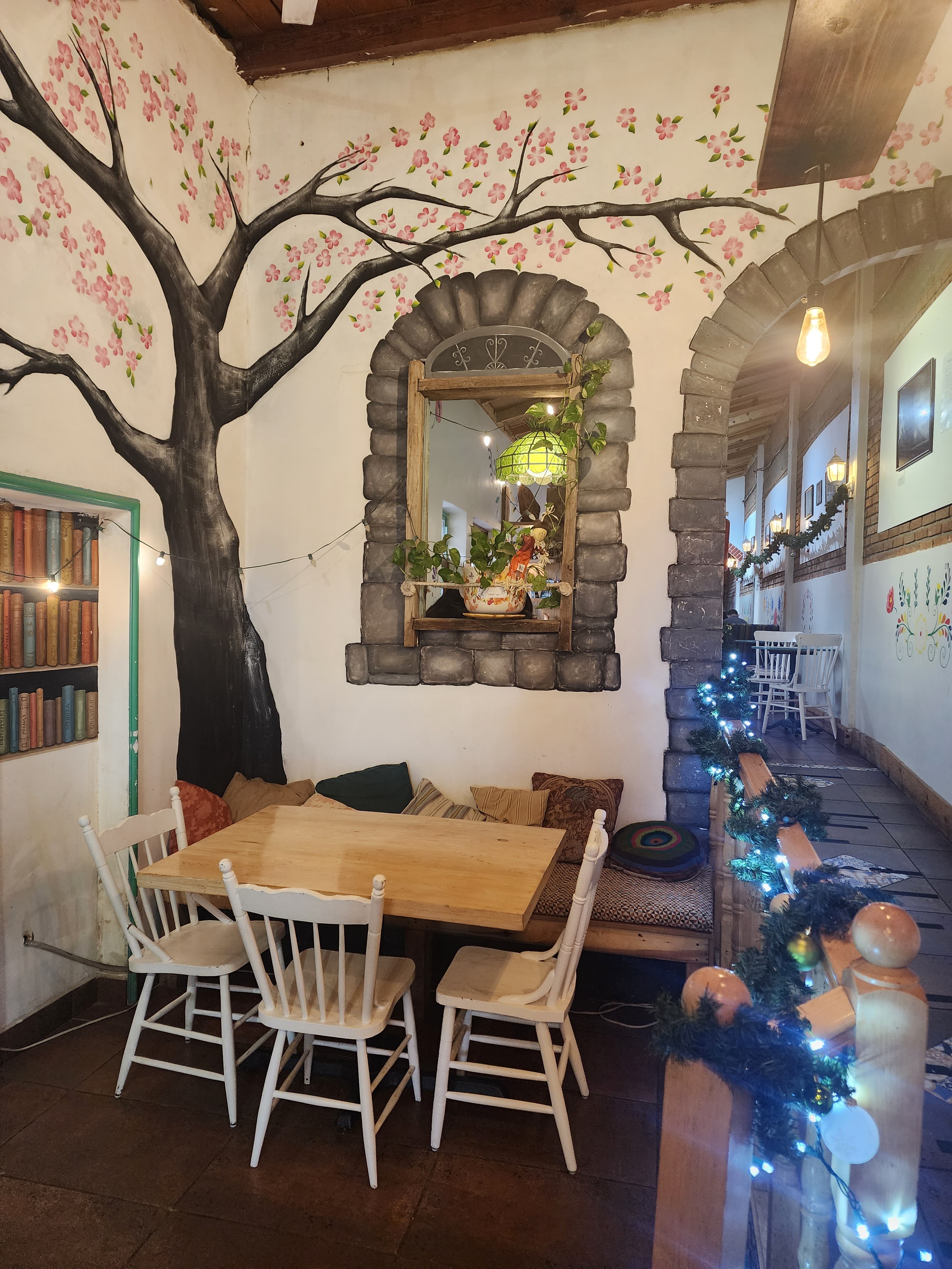 Central Café, Chocolate y Amor. image 5