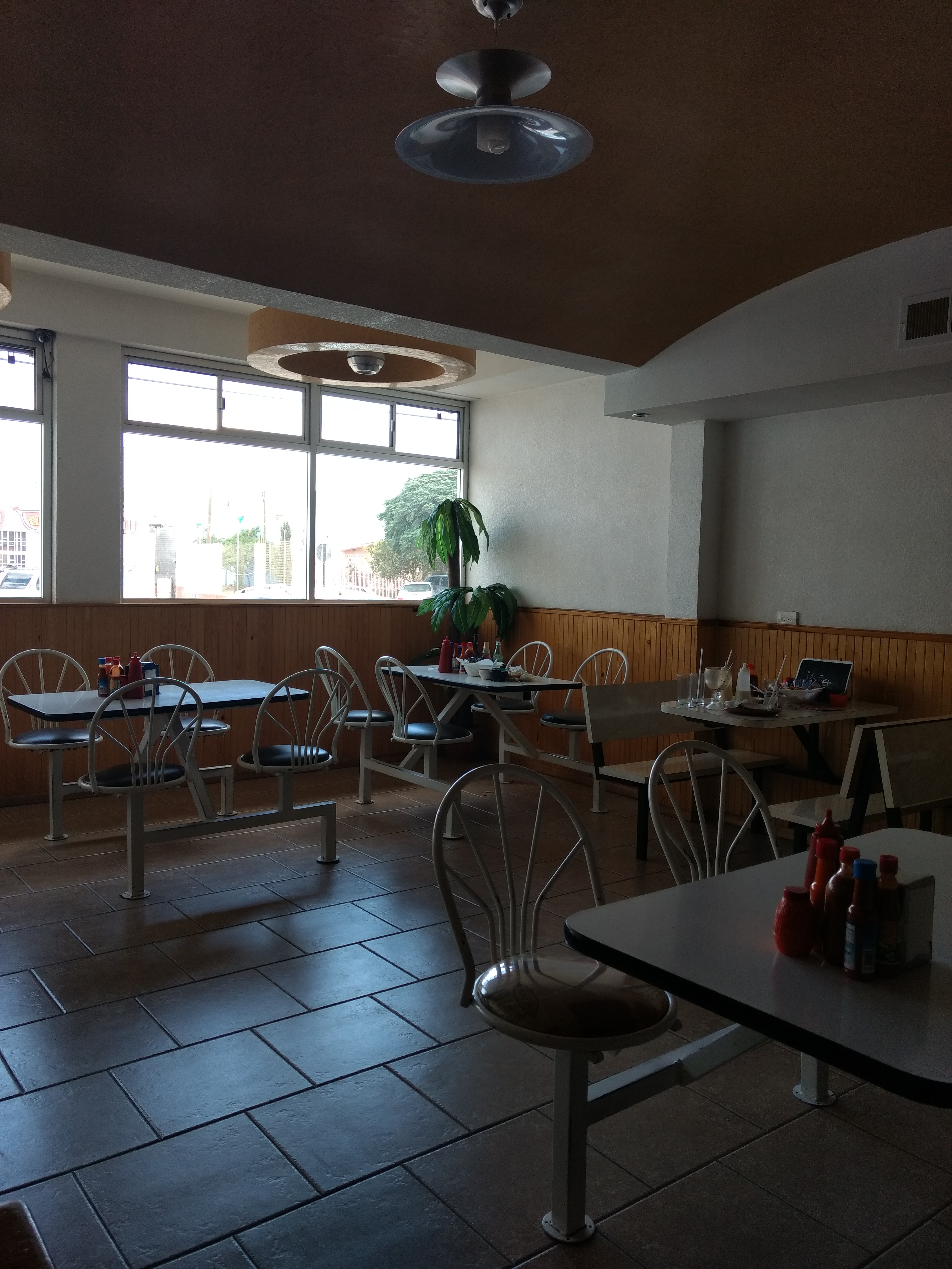 Ichaami Mar y Tierra/Mariscos El Ancla image 1