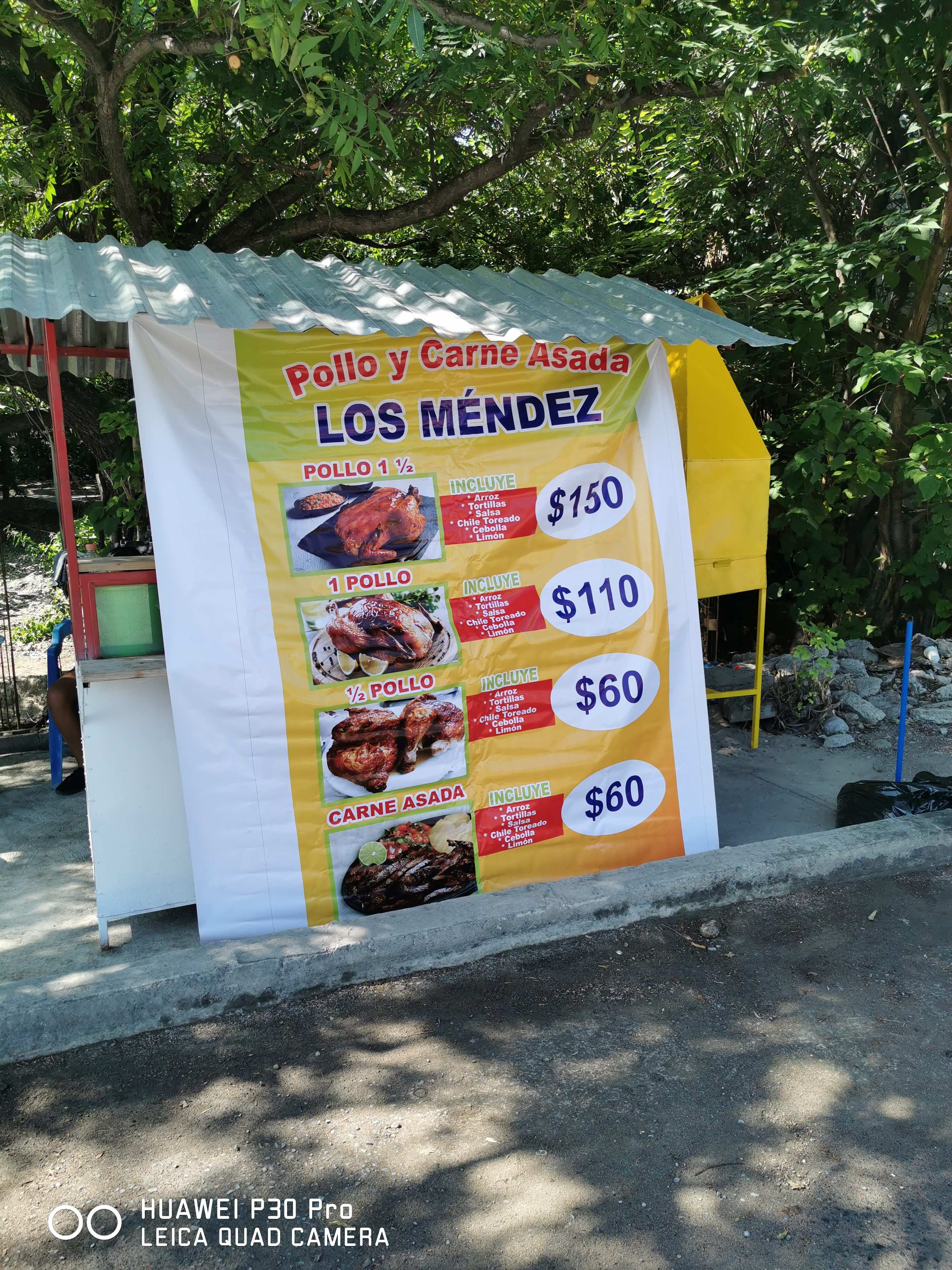 Pollos y carnes asadas "Méndez" image 1