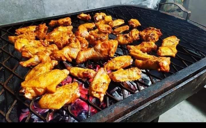 La parrilla de los Castro image 1