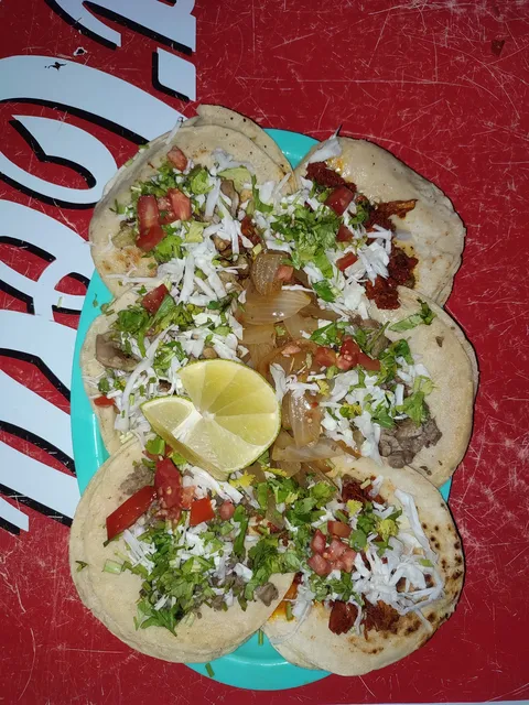 Cenaduria "Don Victor" image 2