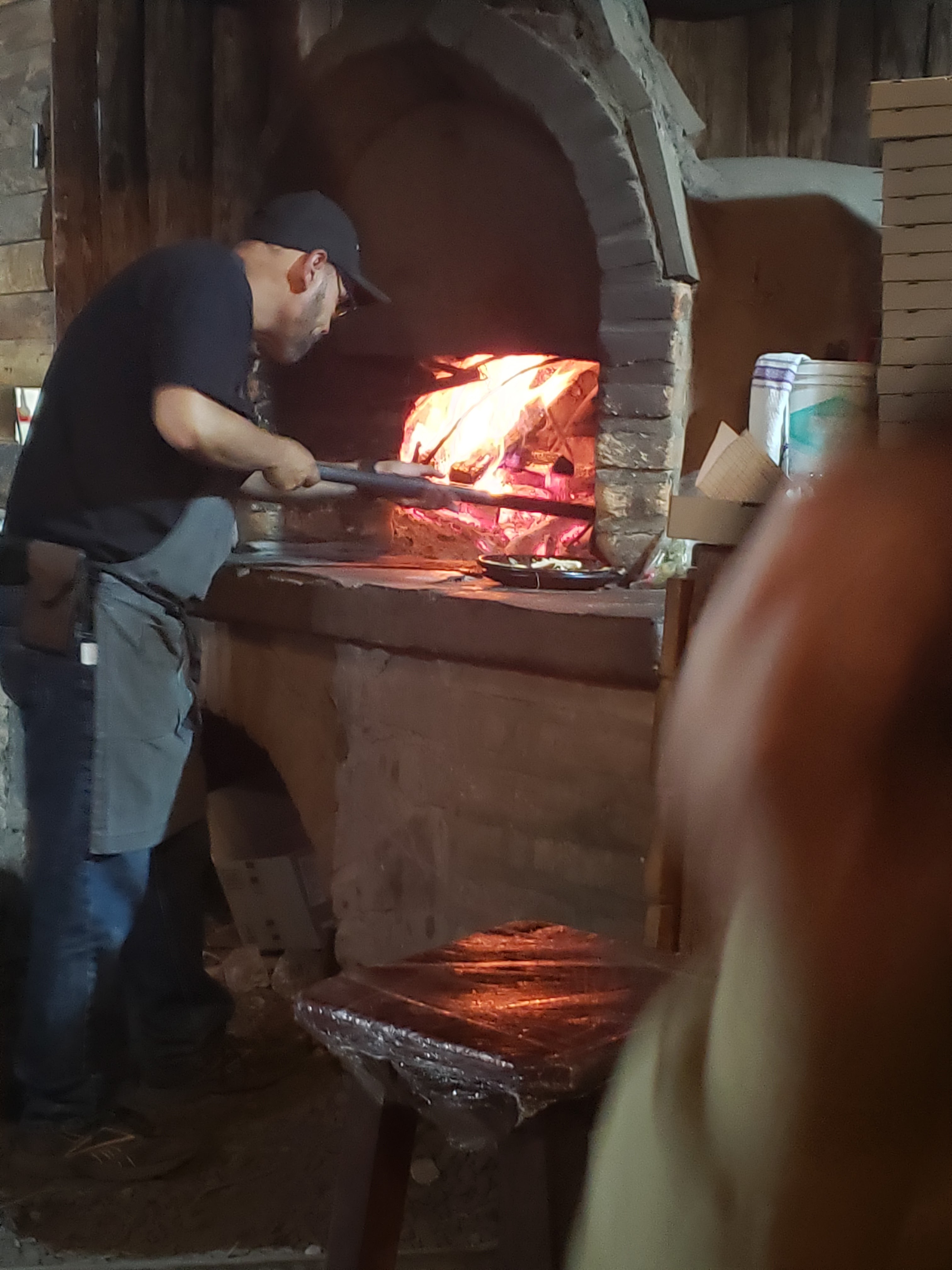 Pizza a la leña, Antigua Europa image 8