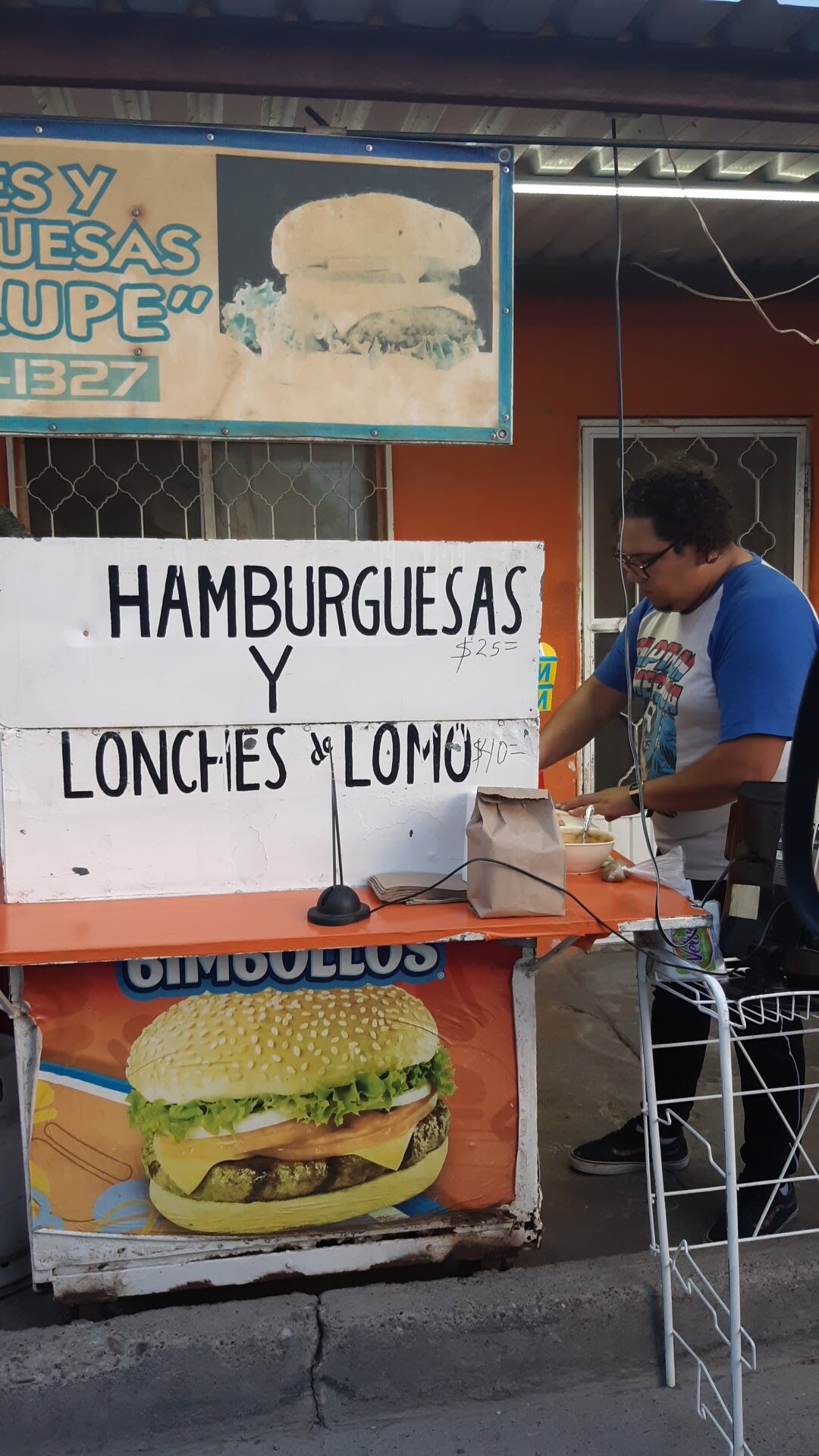 Hamburguesas Doña Lupe image 4