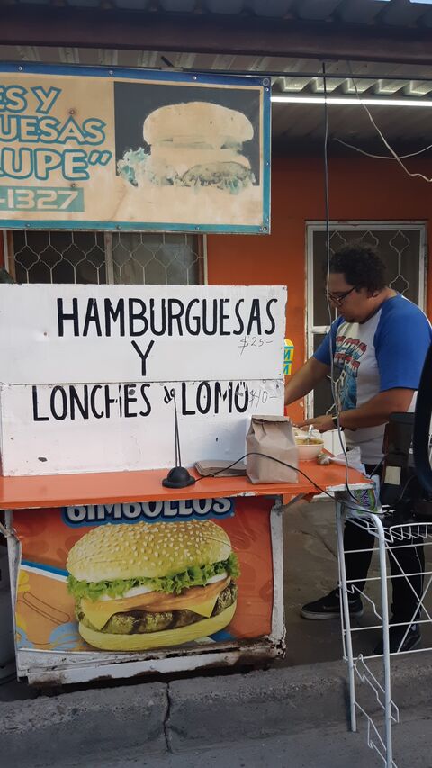 Hamburguesas Doña Lupe image 4