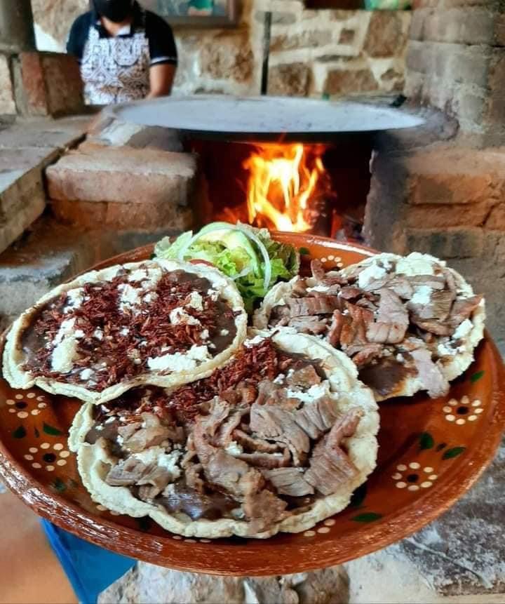 Antojitos y Comedor Susy image 8