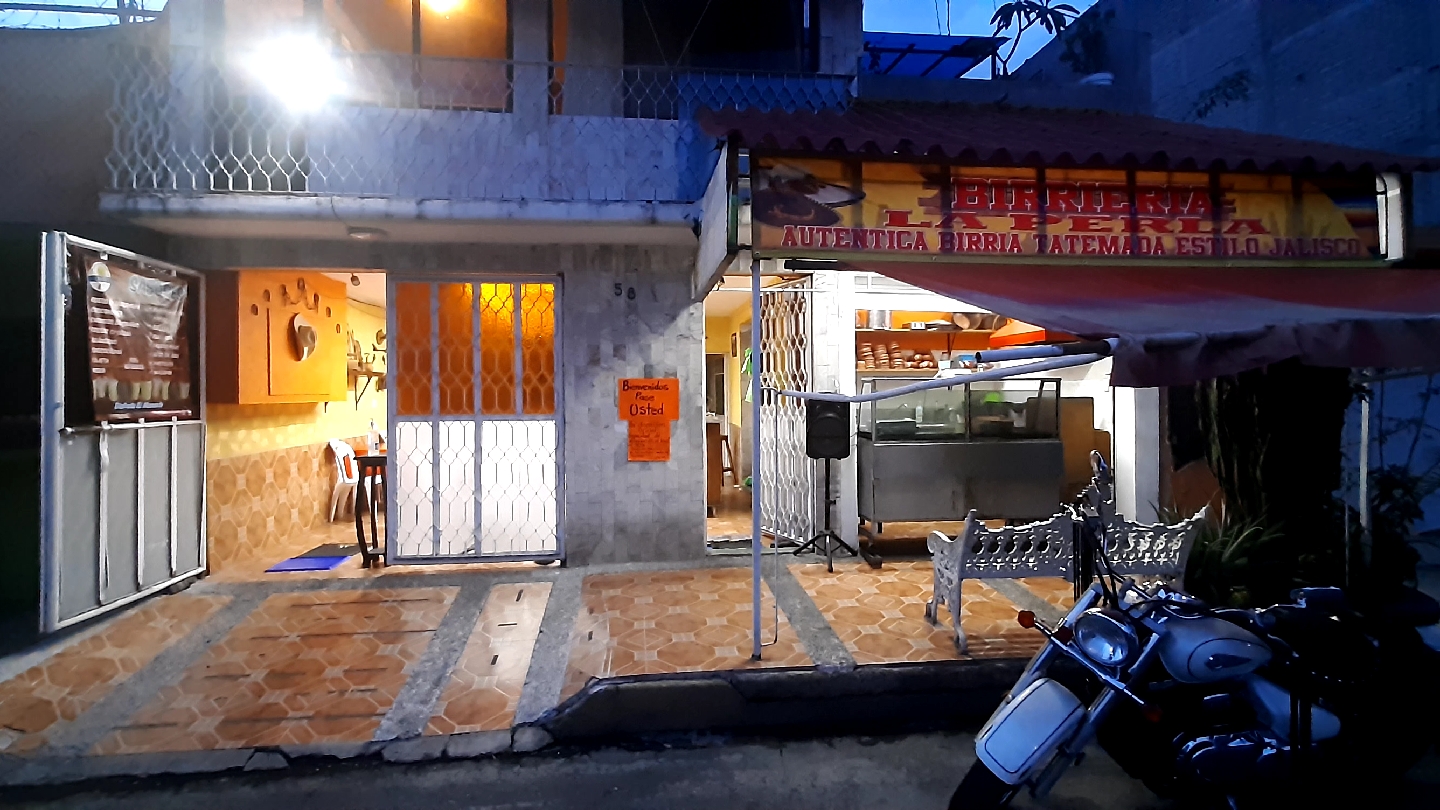 Birrieria La Perla image 1