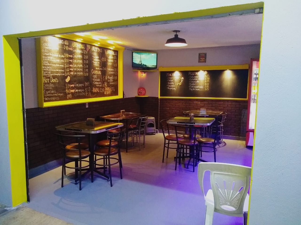 Hamburguesas & Grill Viky image 3