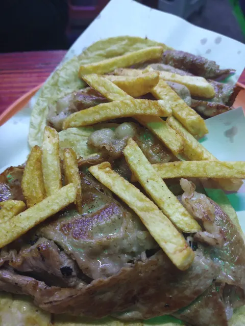 Hamburguesas El Gato Hambriento image 8