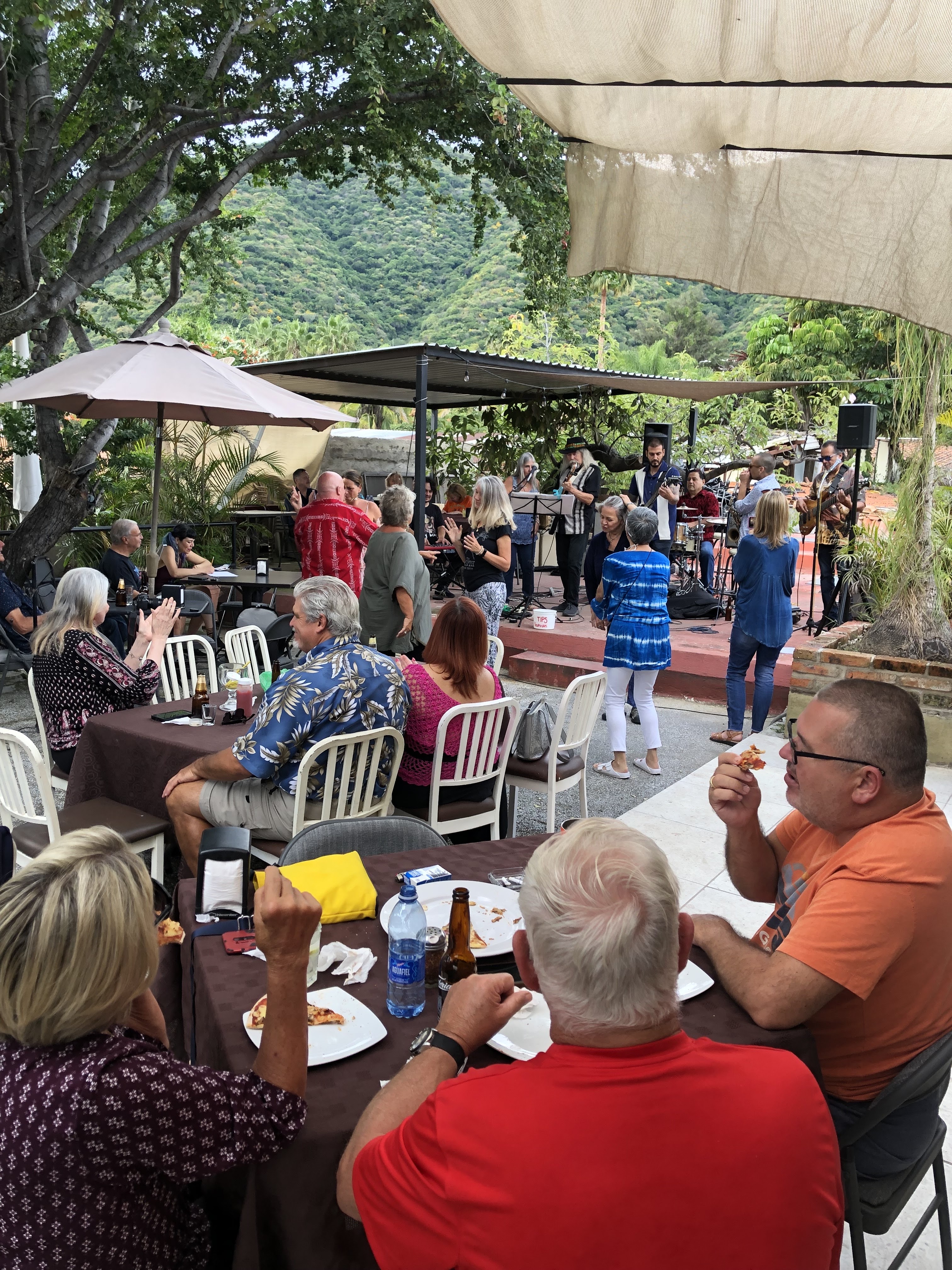 El Bar Co. Ajijic image 4