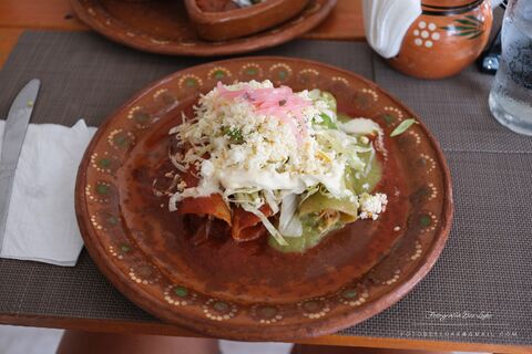 Tatehuari * Cocina Mexicana (formerly Cenaduría Axixic) image 2