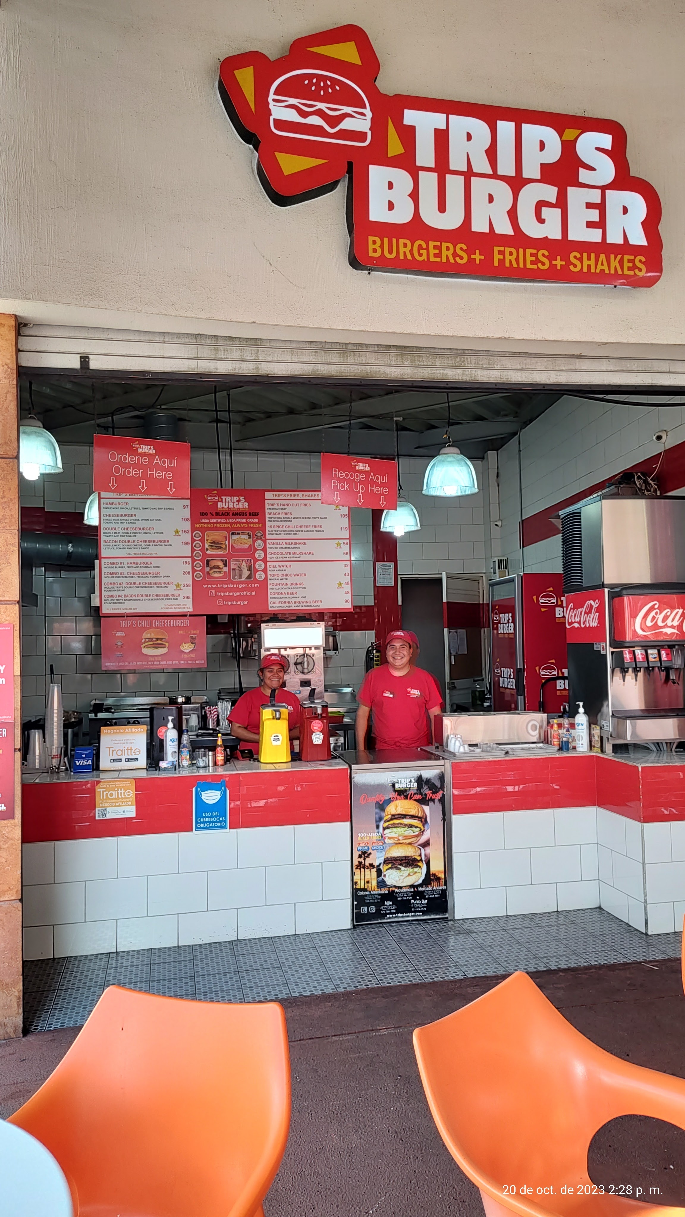 Trip's Burger Ajijic image 4