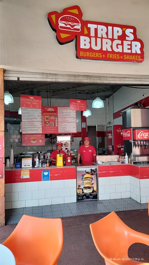 Trip's Burger Ajijic image 4