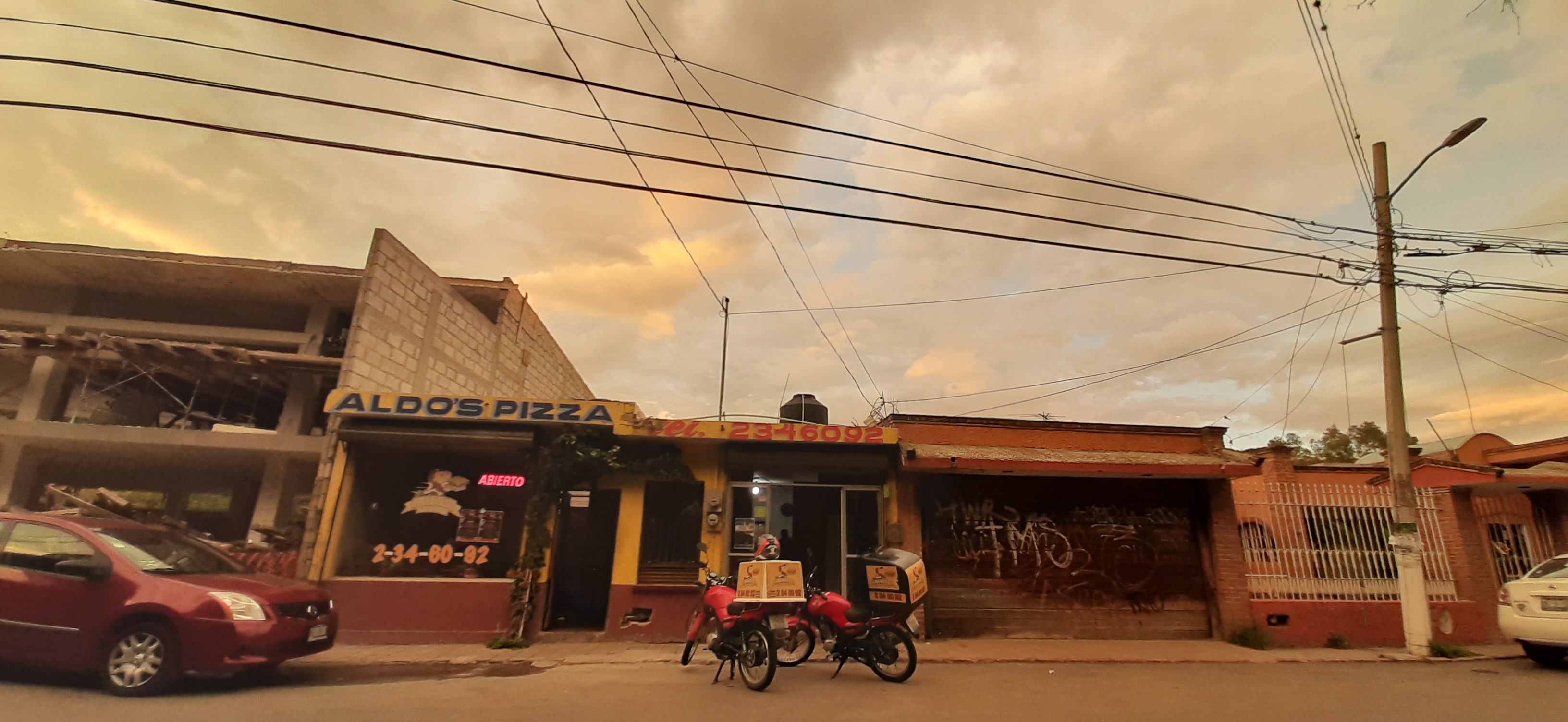 Aldo's Pizza La cañada image 4