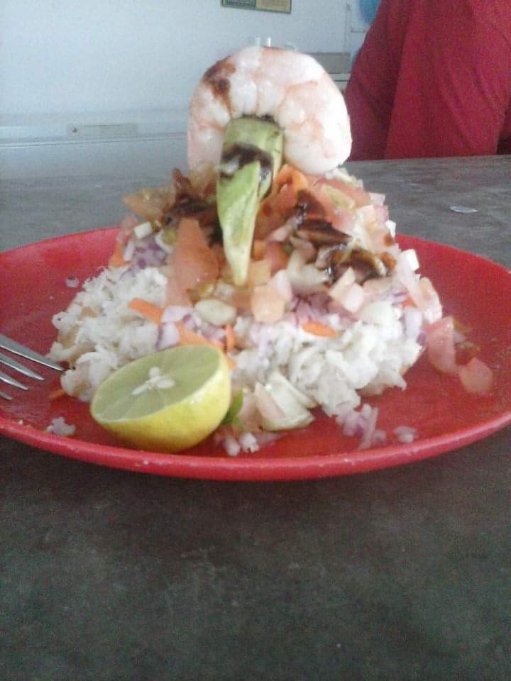 Mariscos Towi image 7