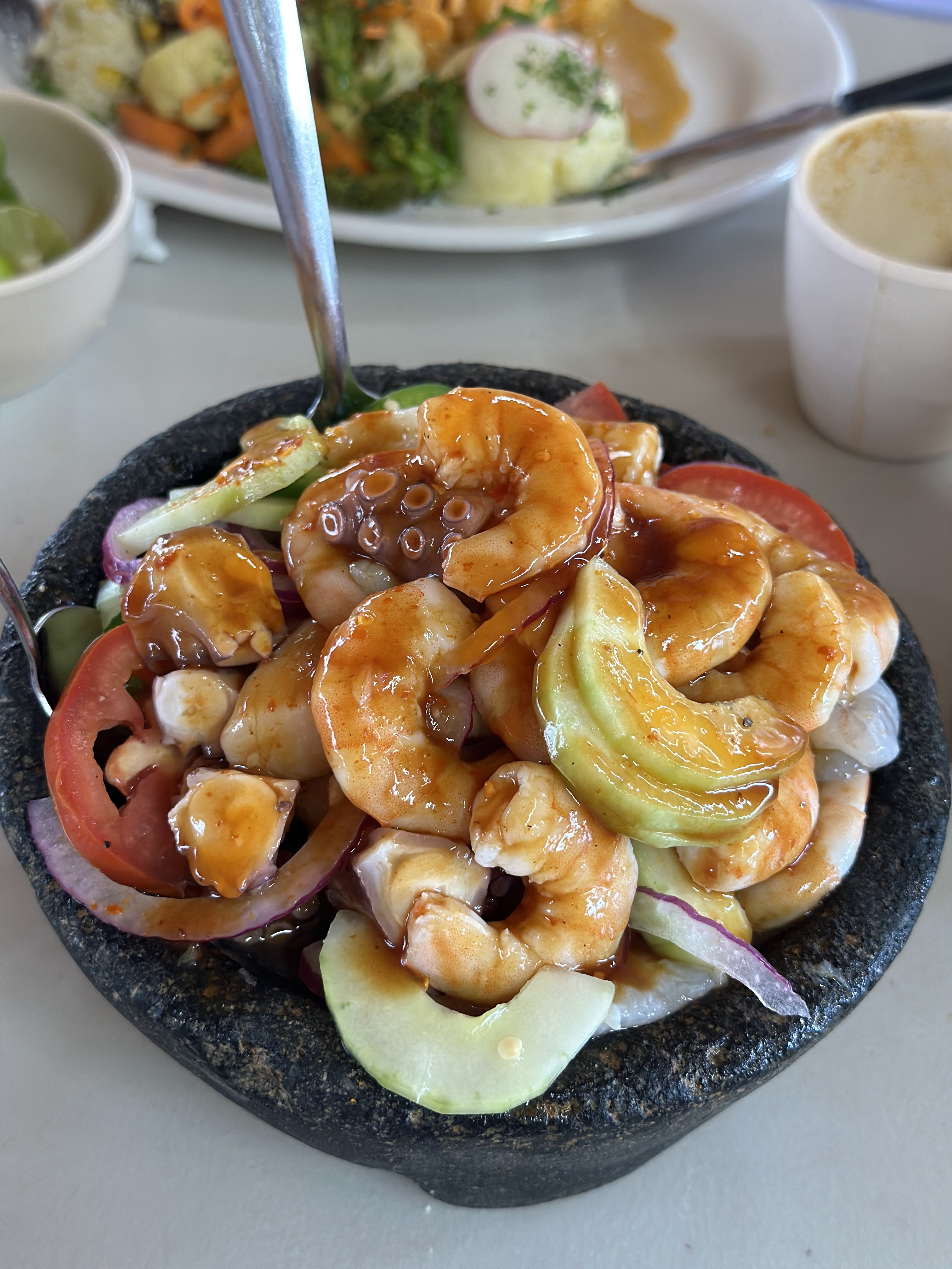 Mariscos El Toro Güero San Bernabé image 6