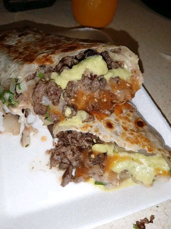 Burritos tacos y hamburguesas (Laurita)Laura torres image 3