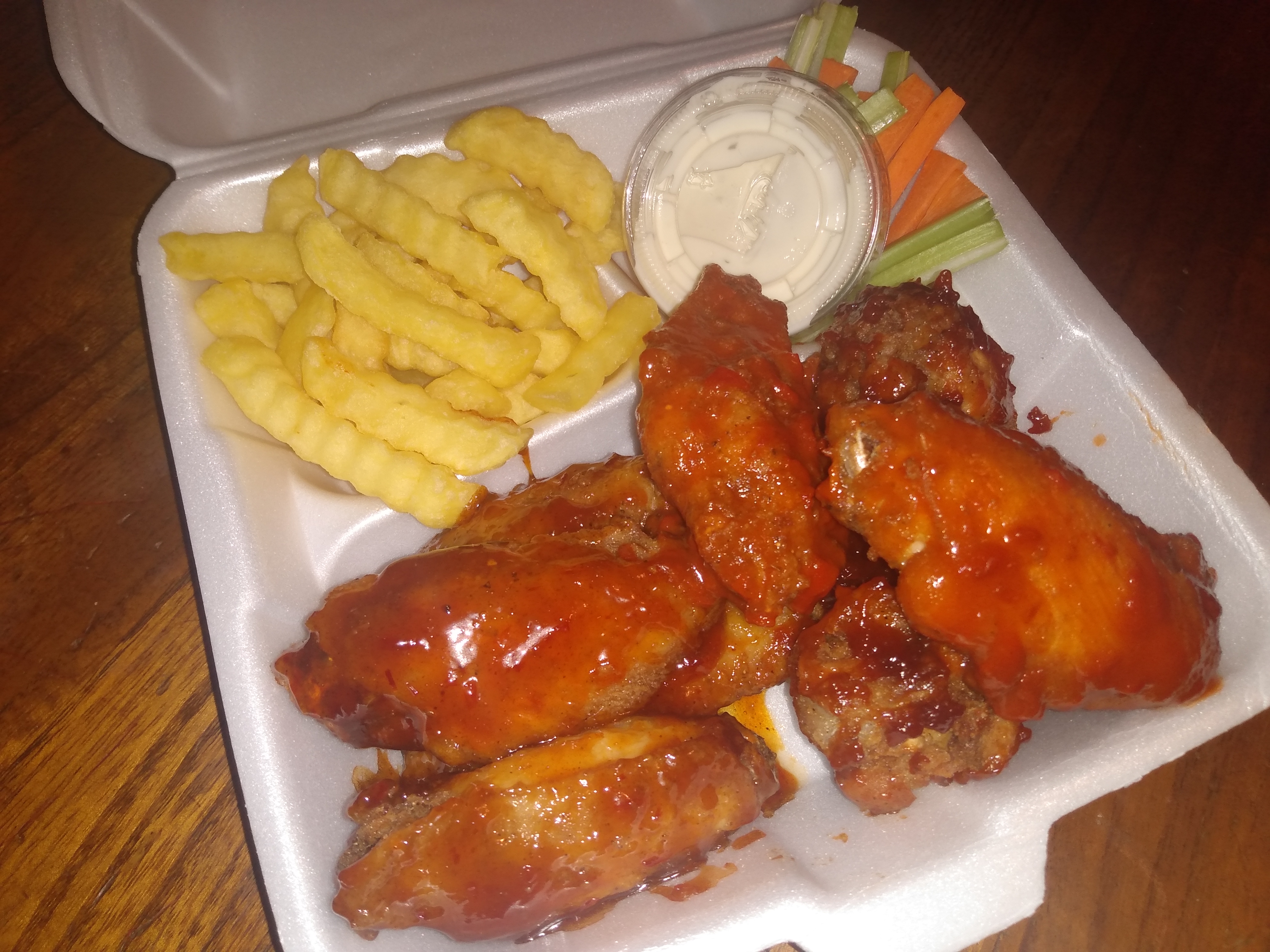 YAYA'S Alitas y Boneless image 6