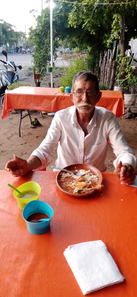 Cenaduría doña lucha image 4