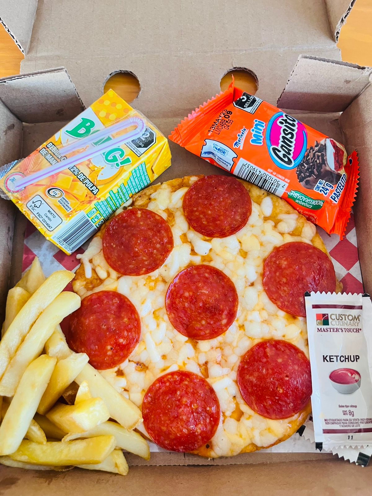 PIZZA FERREL image 7