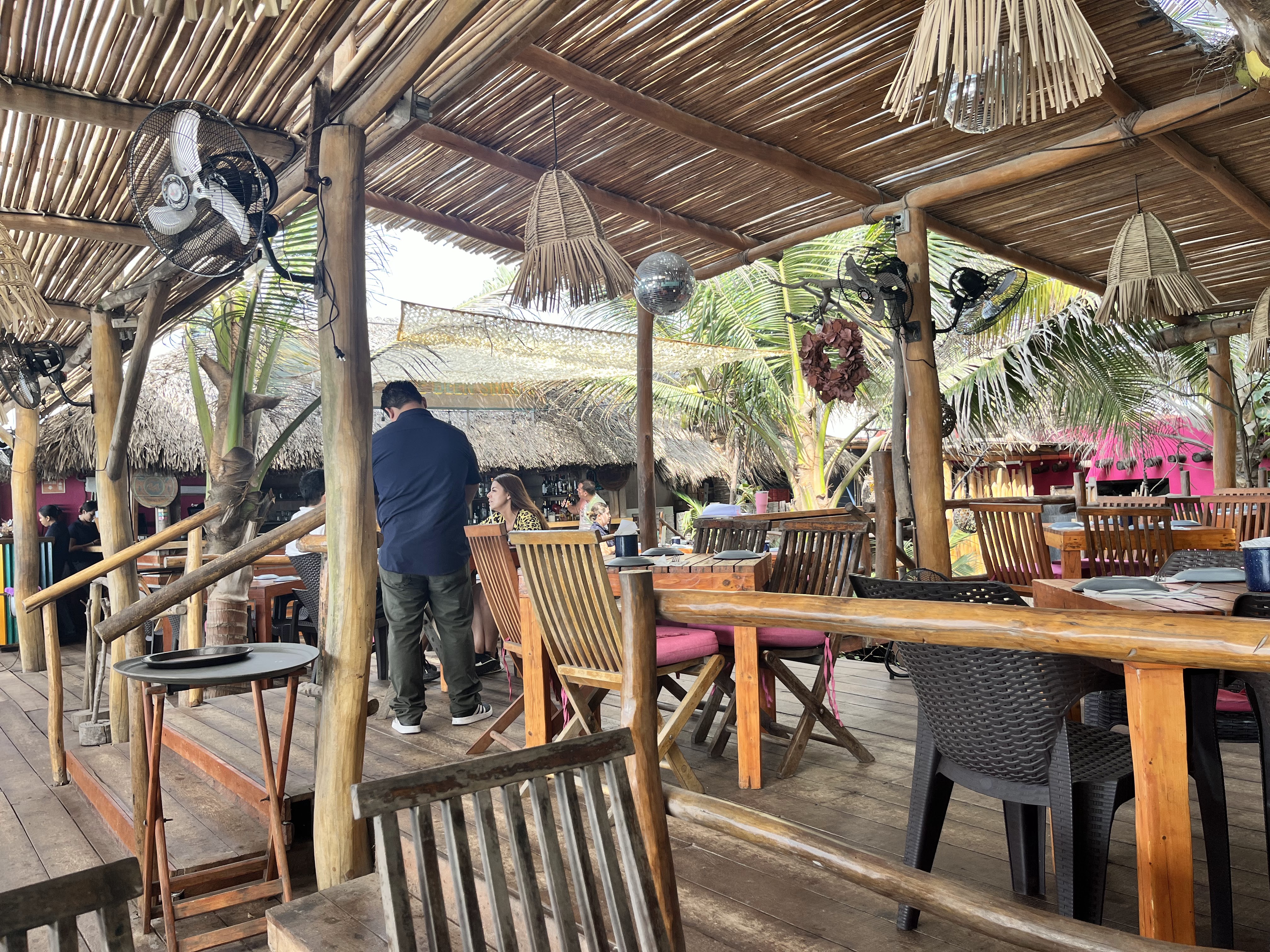 Pata Salada Beach Bar image 2