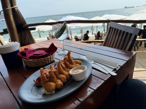 Pata Salada Beach Bar image 7