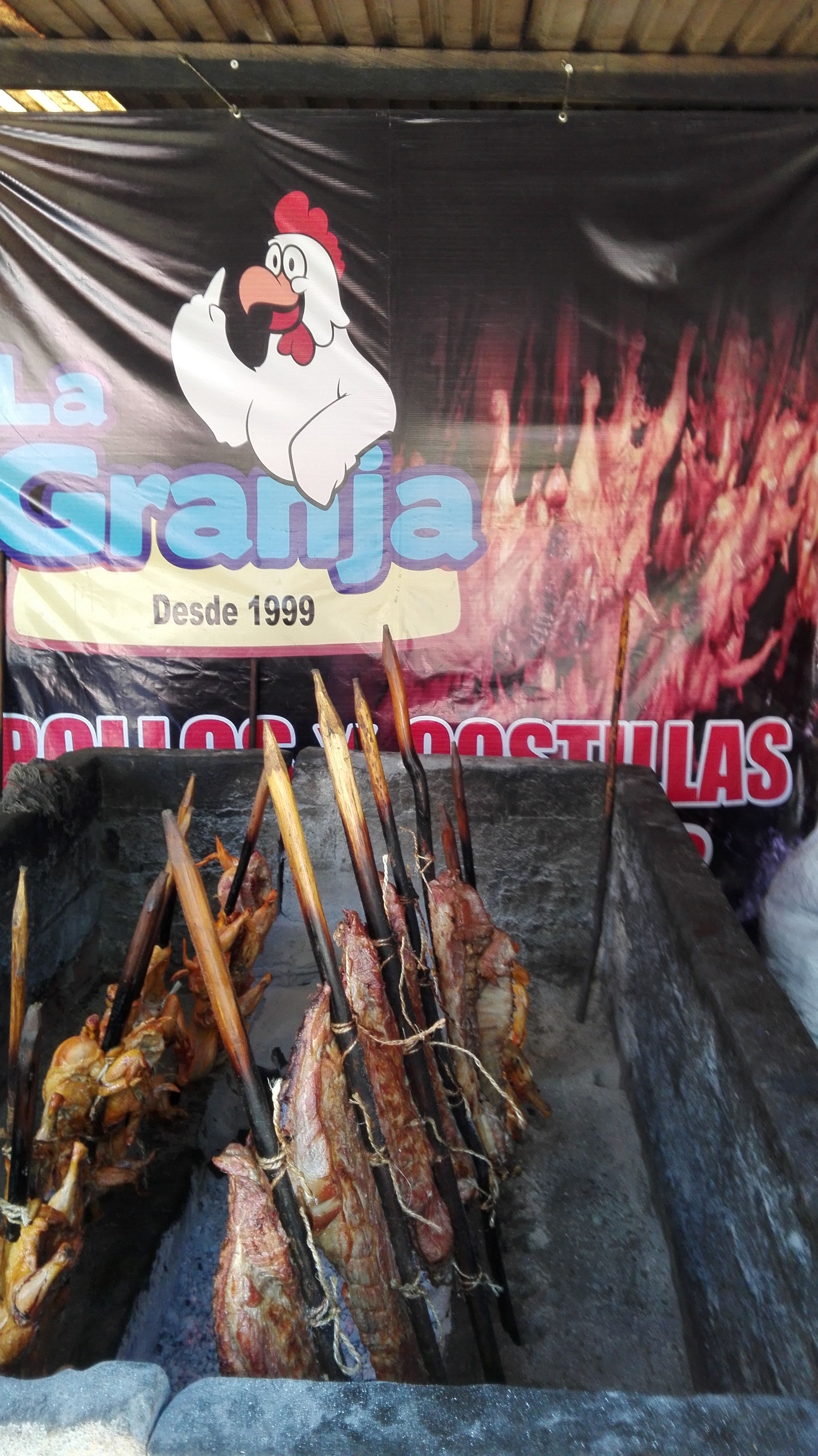 Pollos Y Costillas Al Pastor La Granja .. El Colomo image 5