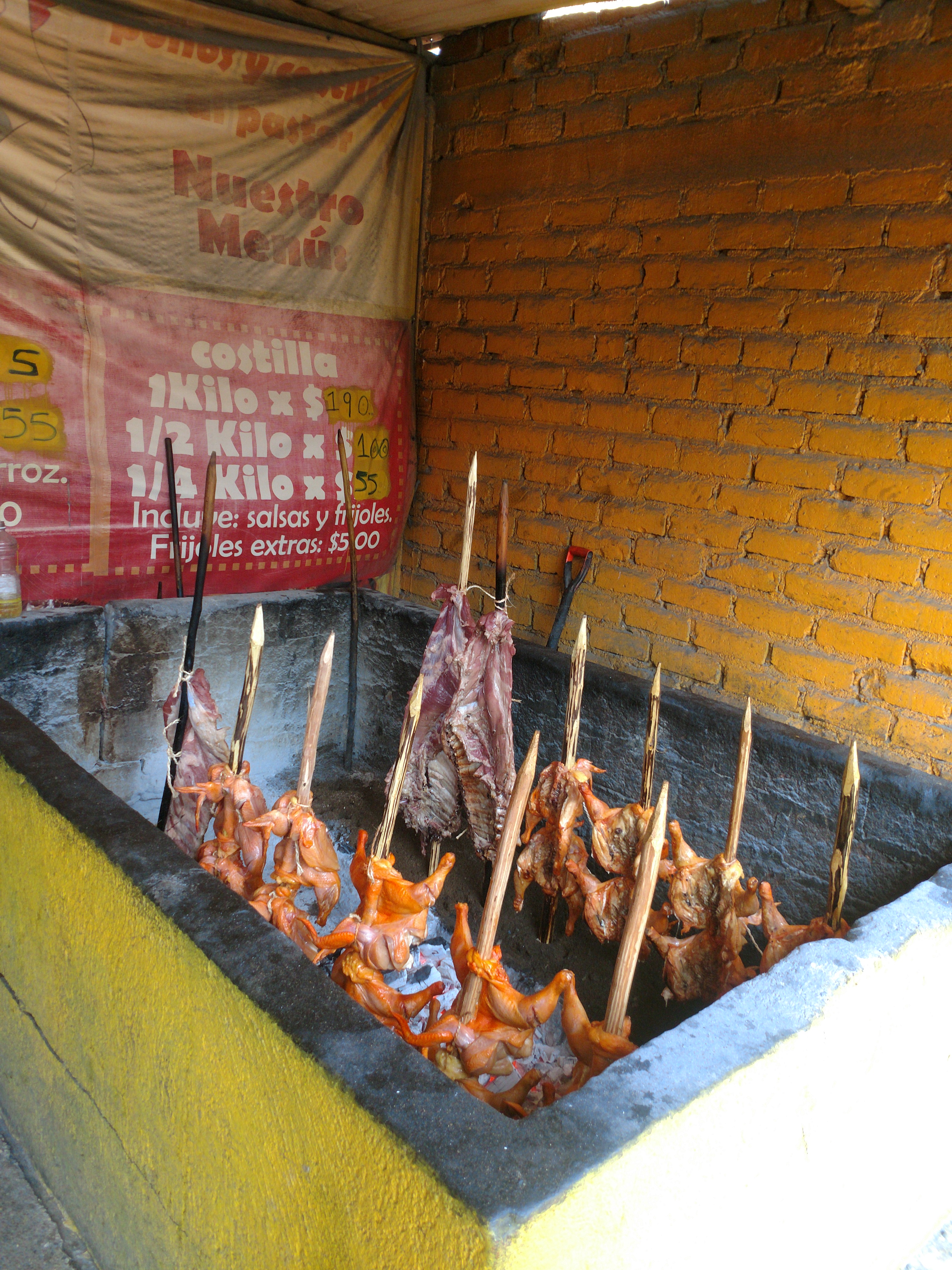 Pollos Y Costillas Al Pastor La Granja .. El Colomo image 7