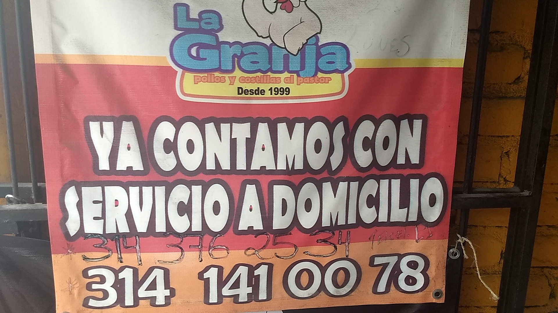 Pollos Y Costillas Al Pastor La Granja .. El Colomo image 9