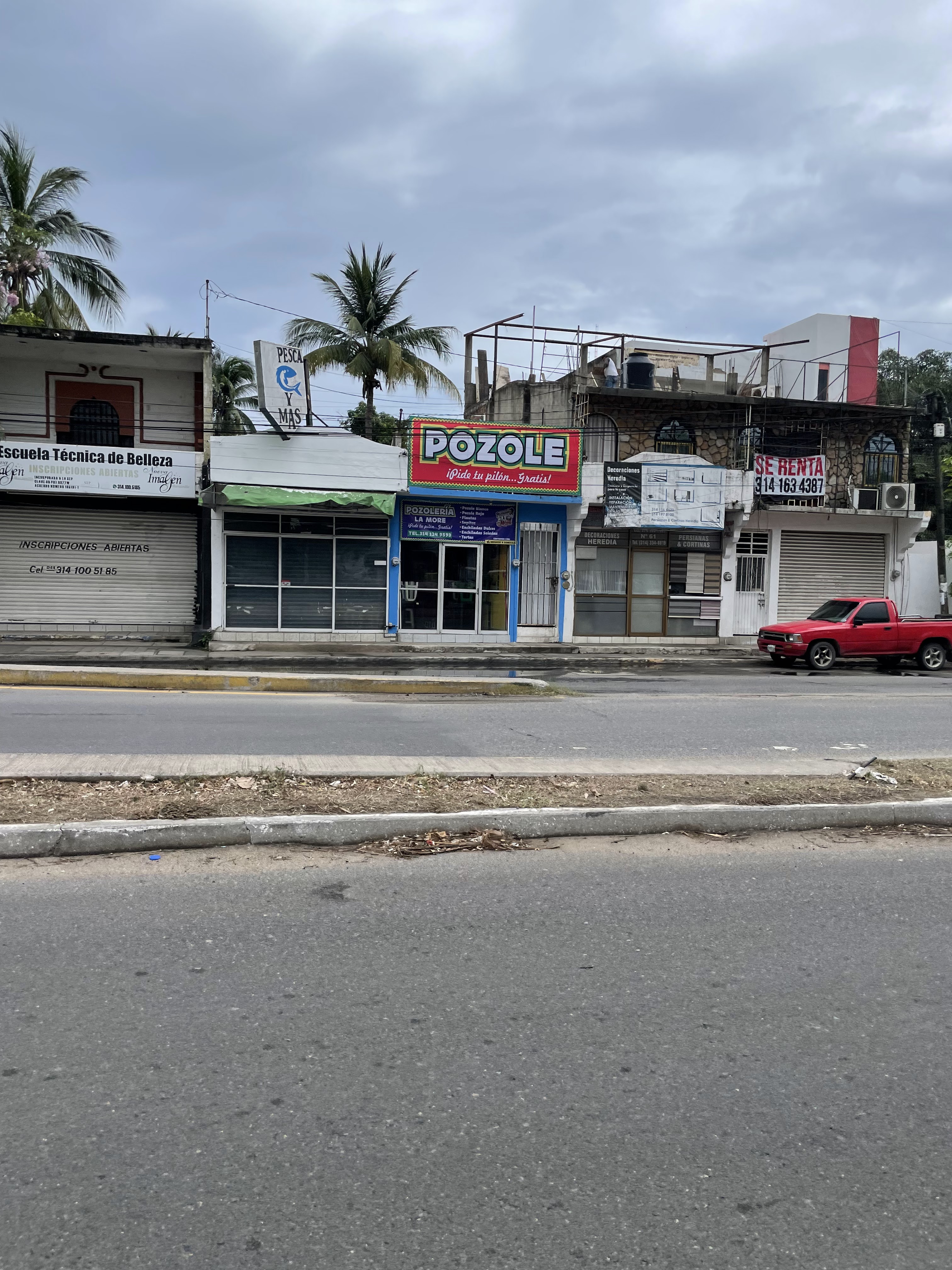 Pozoleria La More ZLO image 3