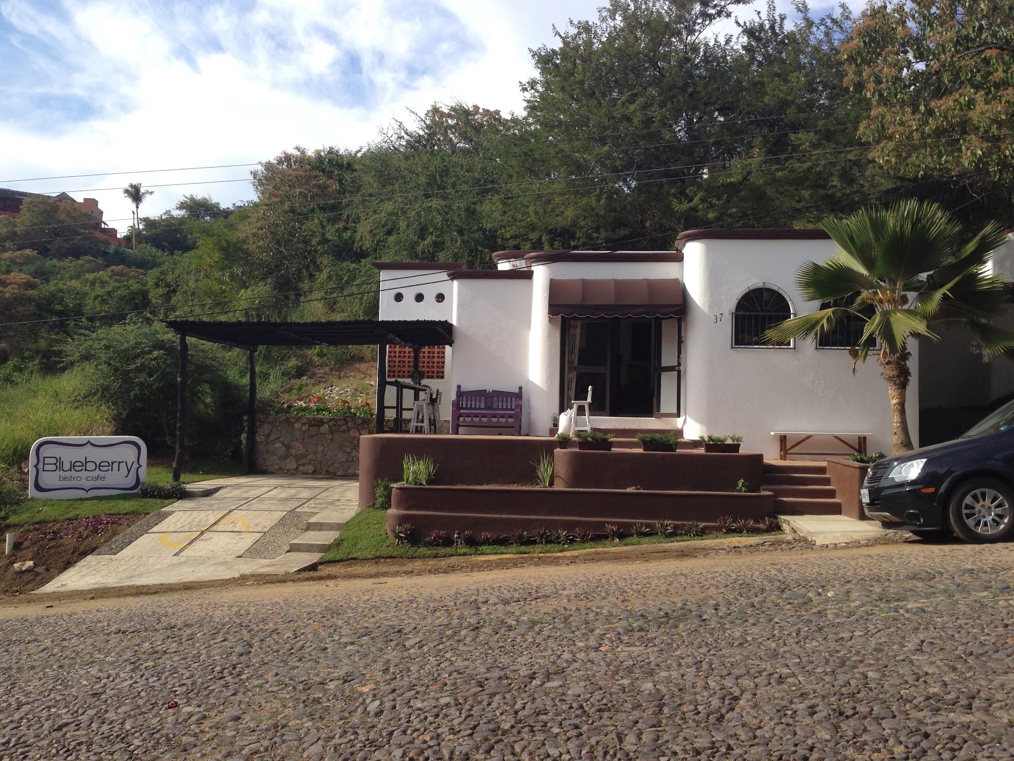 Blueberry bistro cafe image 3