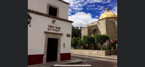 Tony bar restaurant image 1