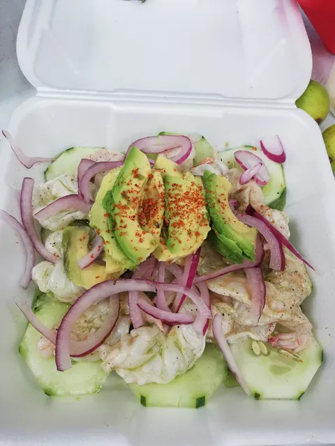 Cócteles y Mariscos Marín image 3