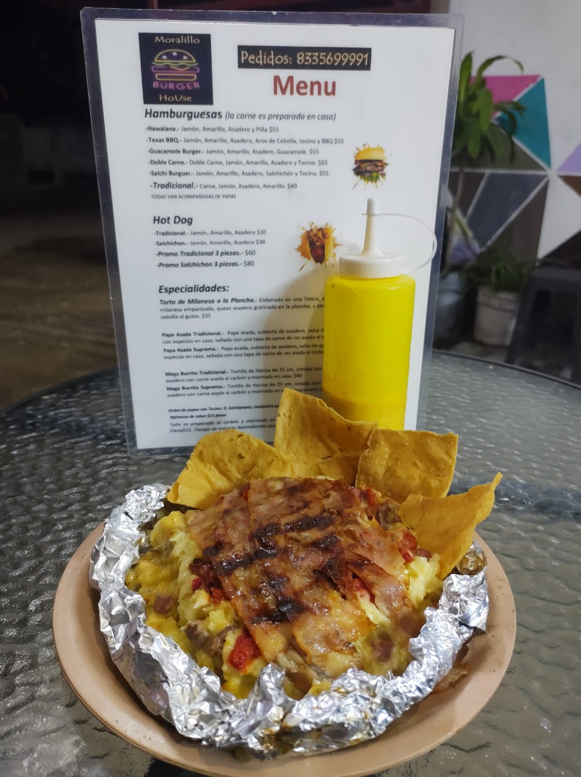 Moralillo Burger House image 9