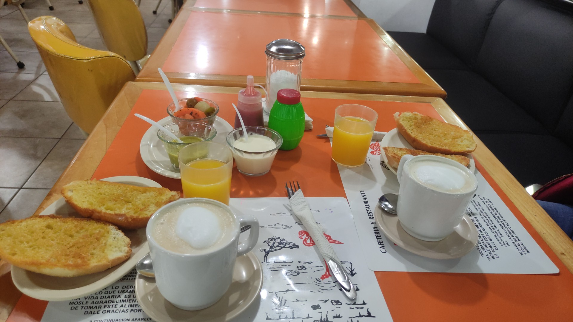 Cafetería y Restaurante Flamingo image 9