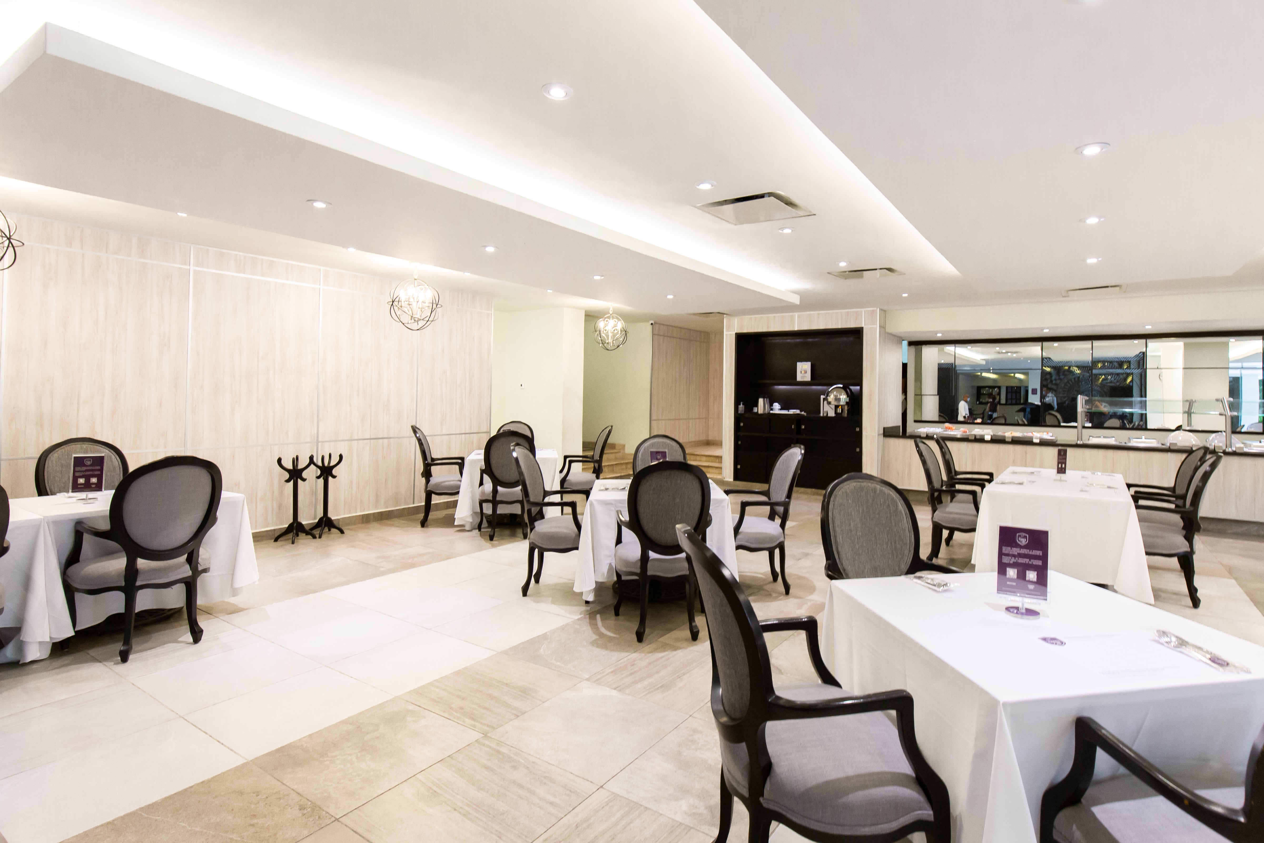 Los Vitrales Restaurante Tampico image 3