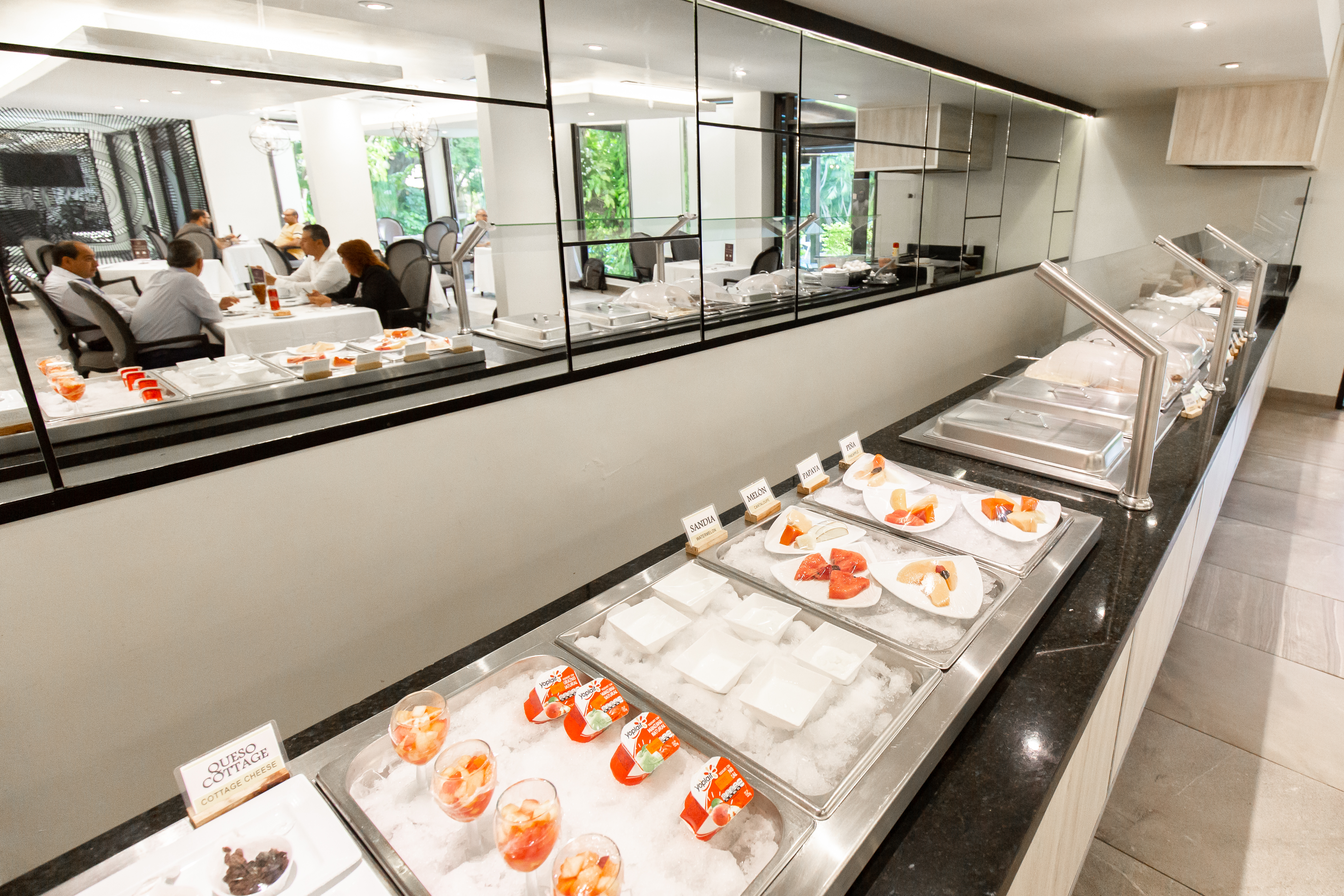 Los Vitrales Restaurante Tampico image 9