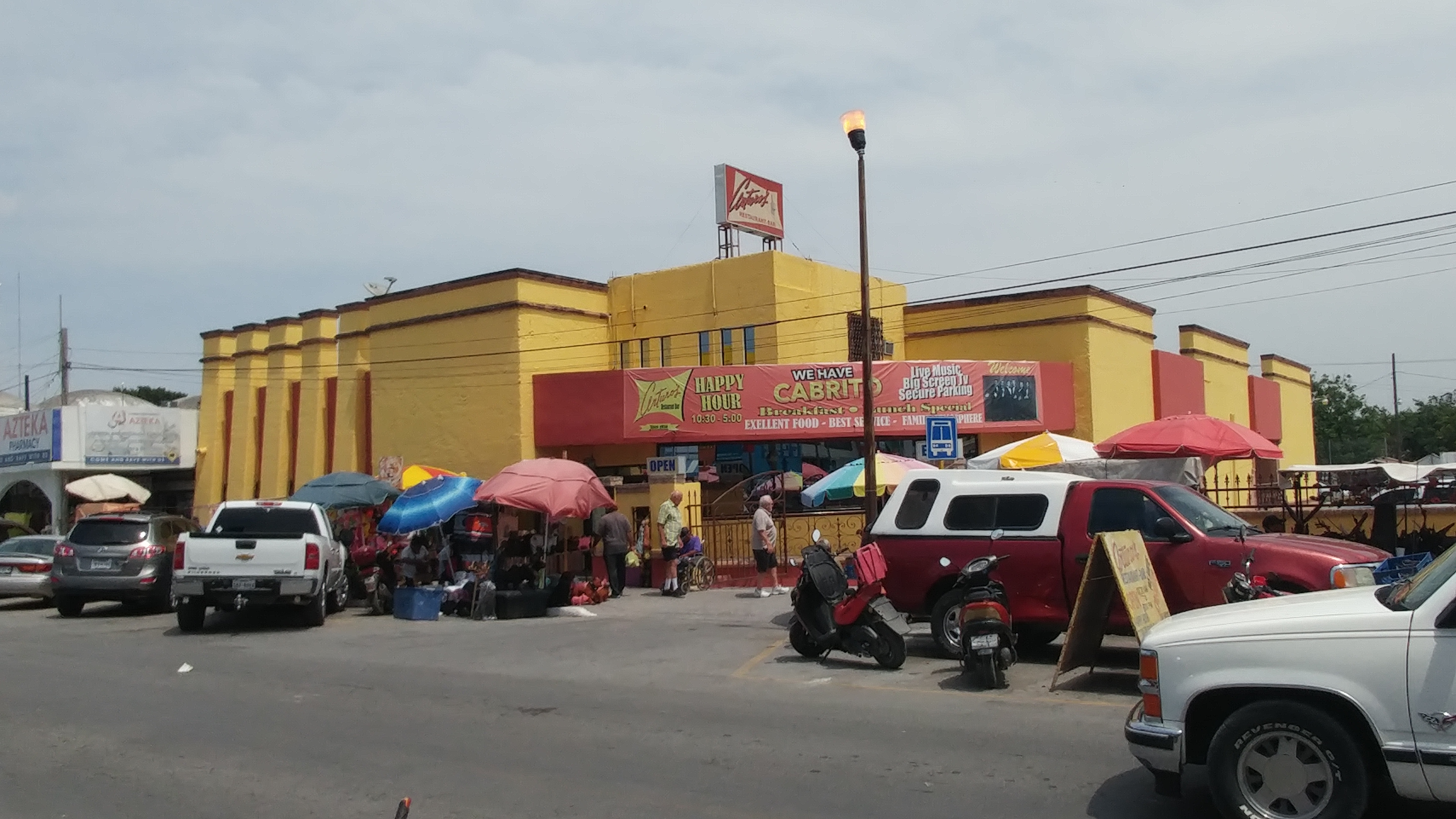 Arturo's Bar & Grill image 1