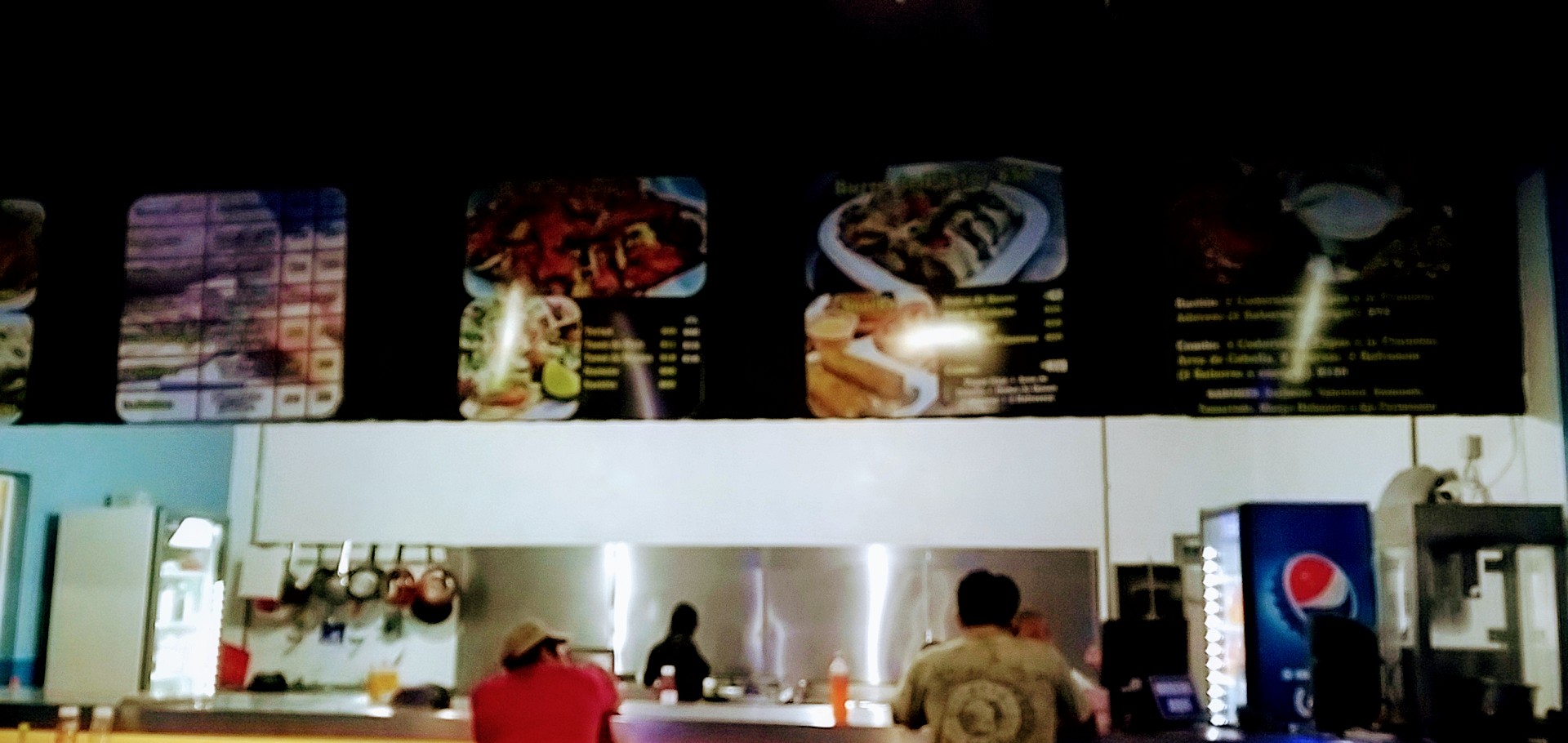 La Comilona Akil image 3