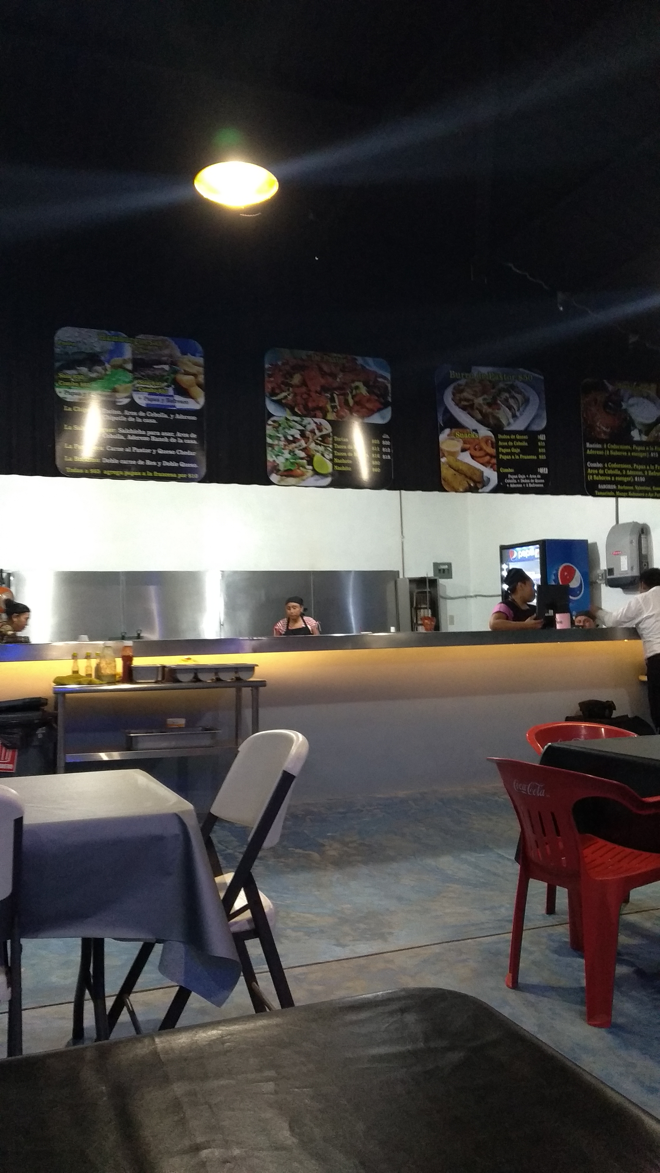 La Comilona Akil image 5