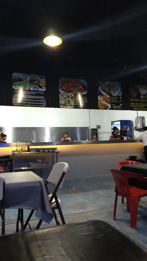 La Comilona Akil image 5