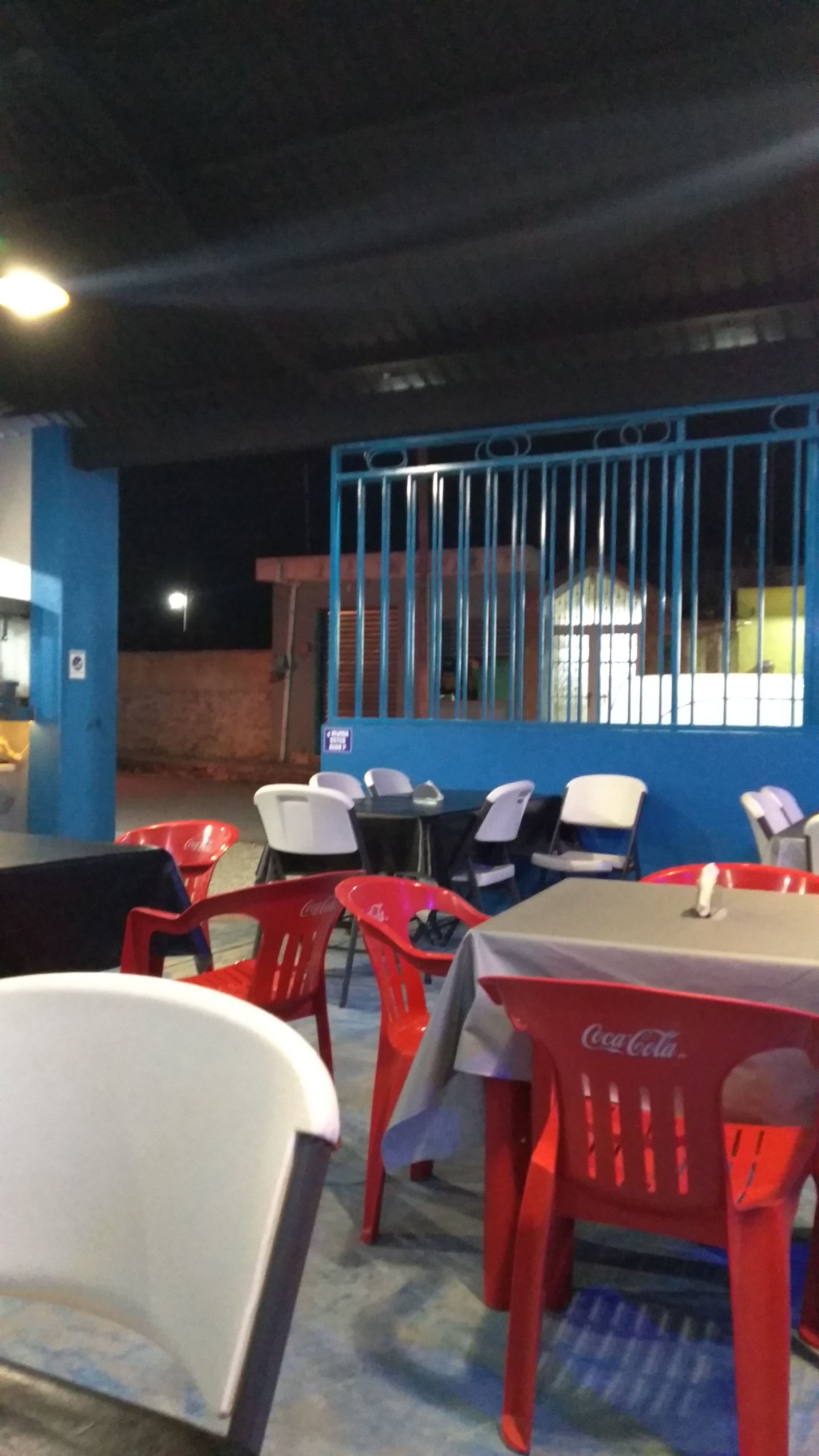 La Comilona Akil image 6