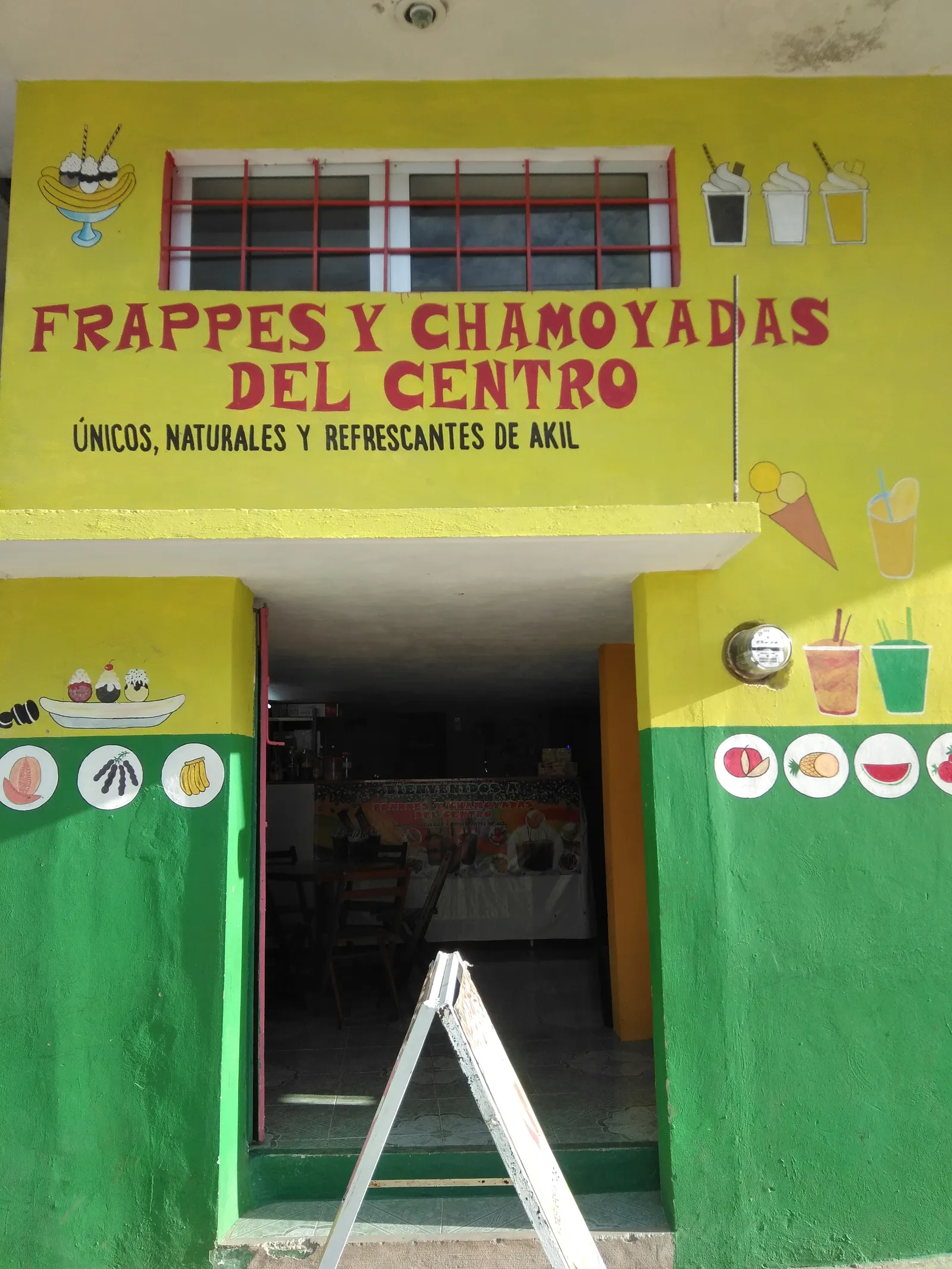 FRAPPES Y CHAMOYADAS DEL CENTRO image 9