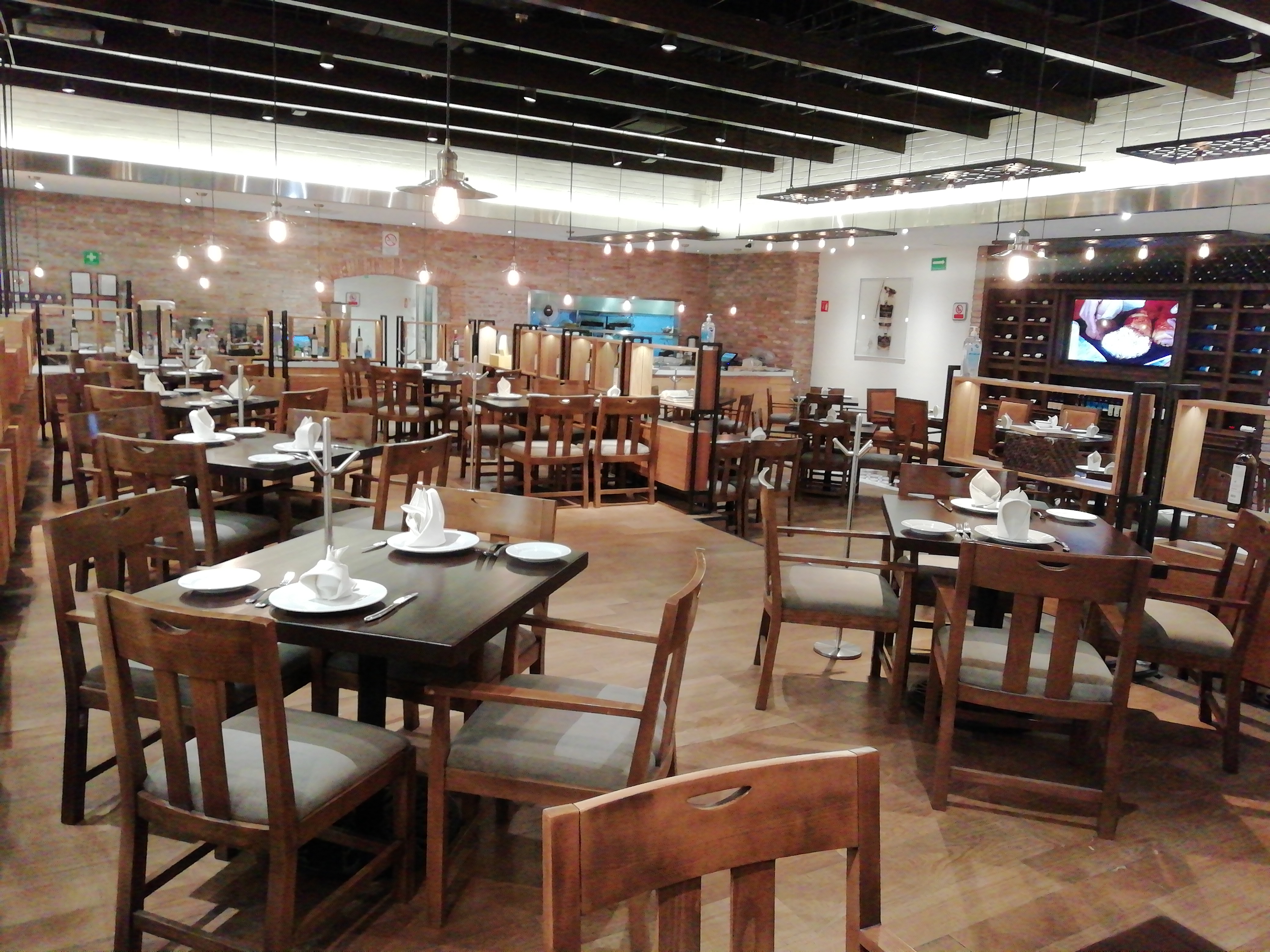 Restaurante Bistro Palacio de Hierro Interlomas image 1