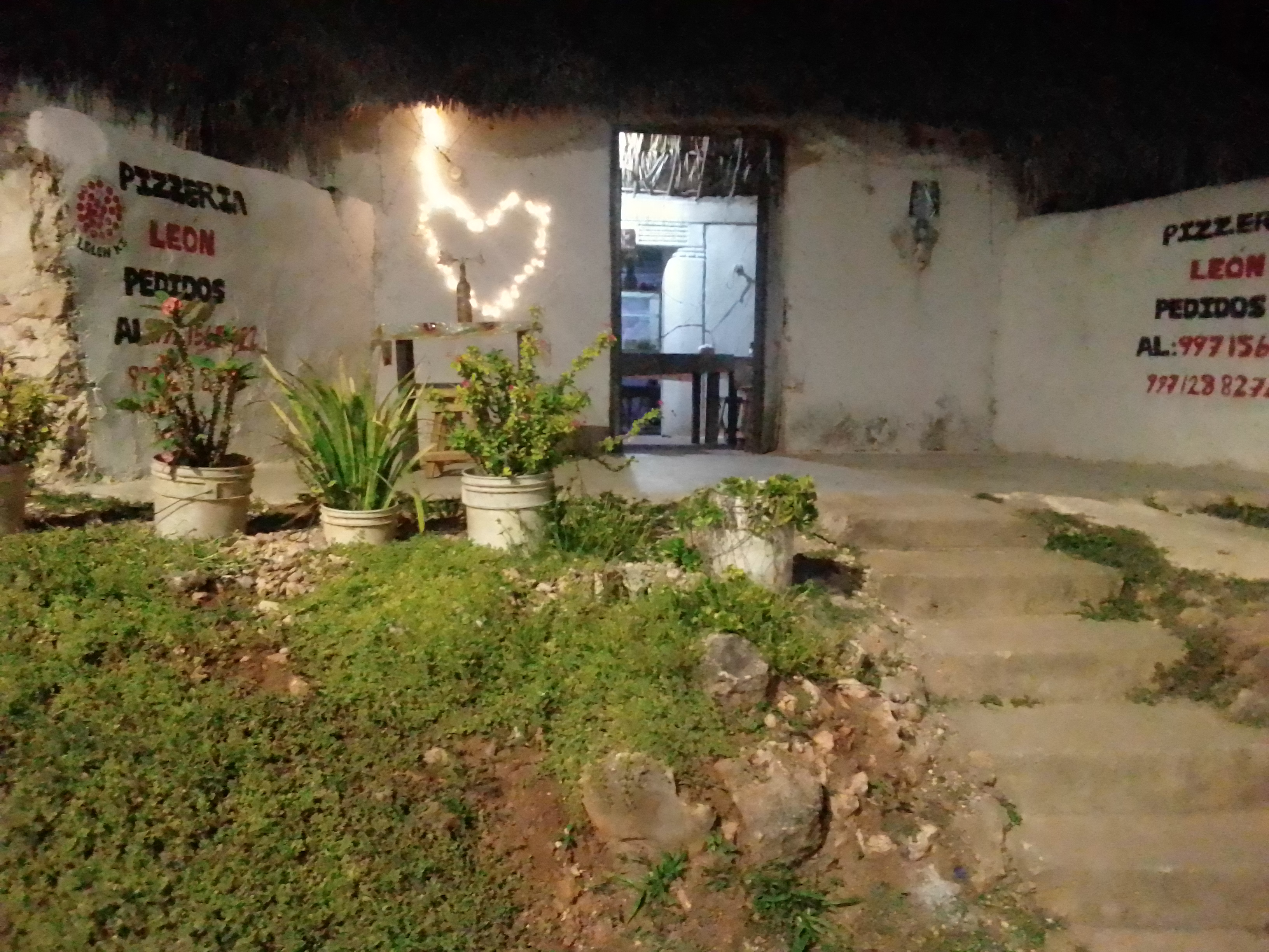 PIZZERIA LEÓN image 2