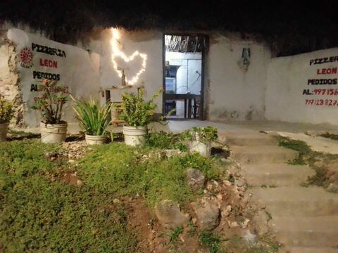 PIZZERIA LEÓN image 2