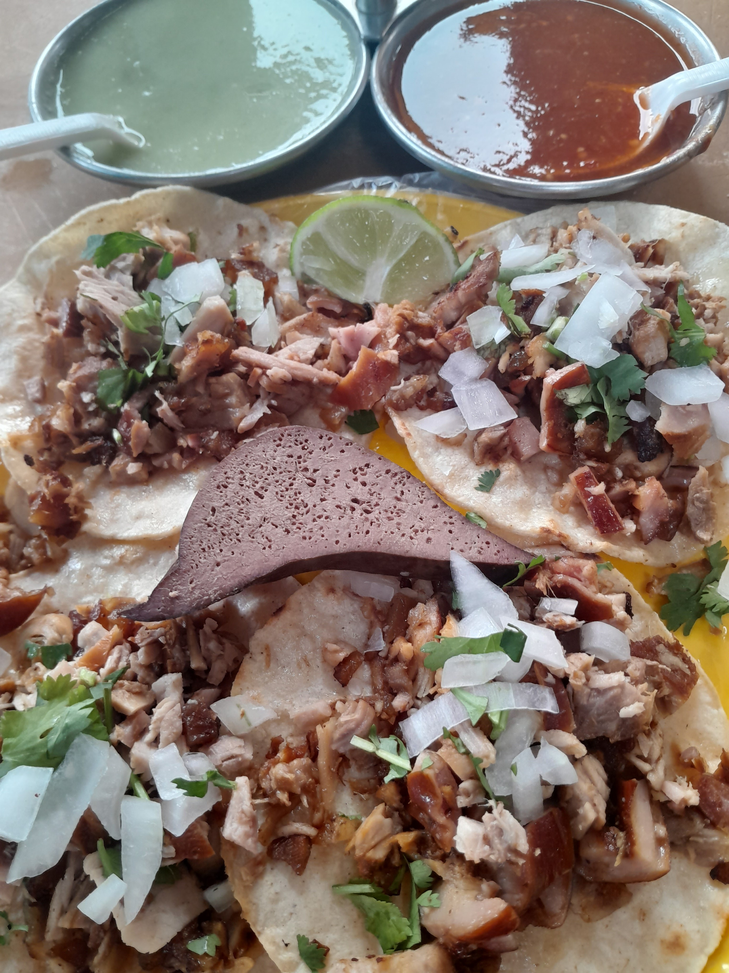 Taqueria el cerdito feliz image 2